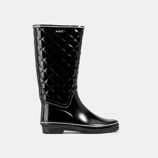 Aigle The Classic And Feminine Quilted Rain Boots Women Black ZA-31085